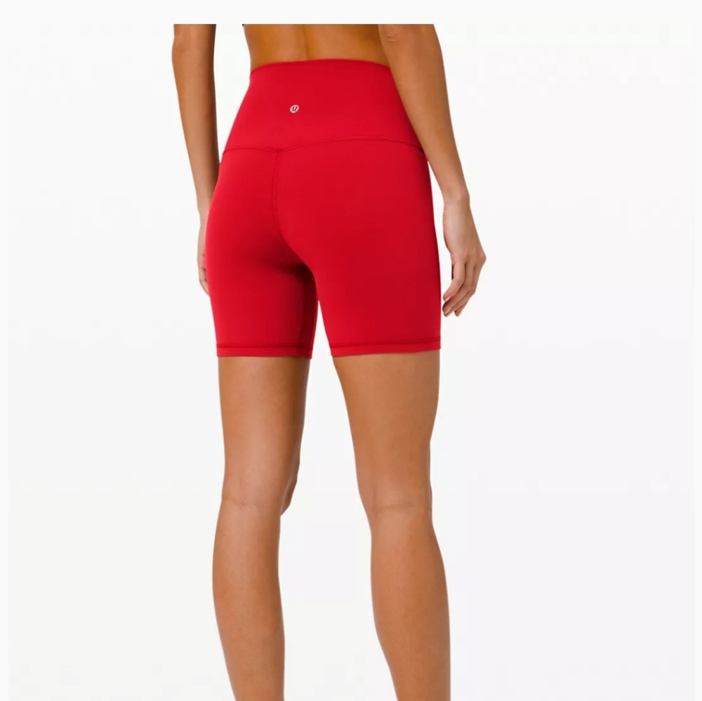 In search of: seamless shorts